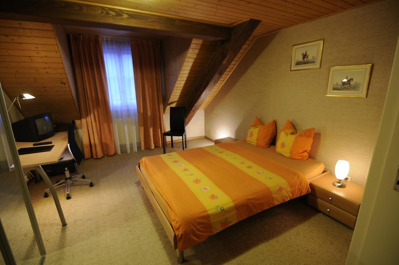 Hotel De La Croix-Blanche Cressier Экстерьер фото