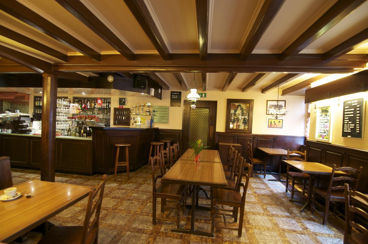 Hotel De La Croix-Blanche Cressier Экстерьер фото